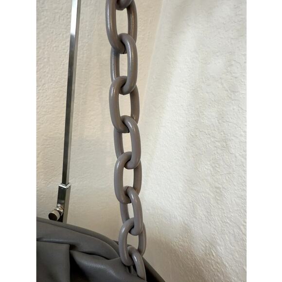 BADGLEY MISCHKA Clutch Smoke Grey, Unique Chain Strap Shoulder Bag - Picture 2 of 6